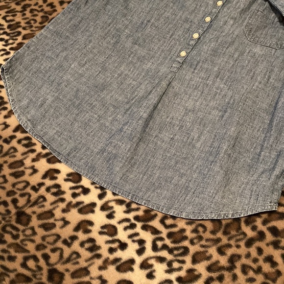 2 for $20 AMERICAN EAGLE Shirt Women’s Size XL AE Denim Pullover Long Sleeve Top - Picture 5 of 10